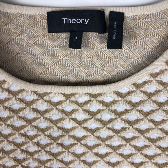 Theory Ferson Glossed Quilted Short Sleeve Sweater - Picture 3 of 4